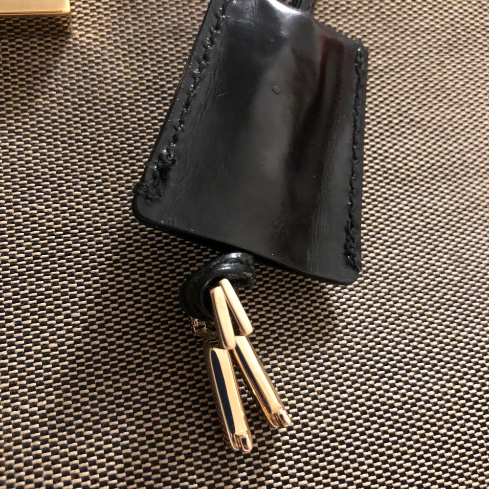 Gucci Handbag - Picture 3 of 16